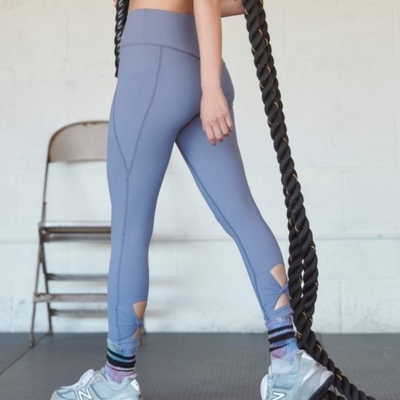 Free People Pants - NWT! Free People Wave Rider Twist Ankle Leggings Blue Granite XS